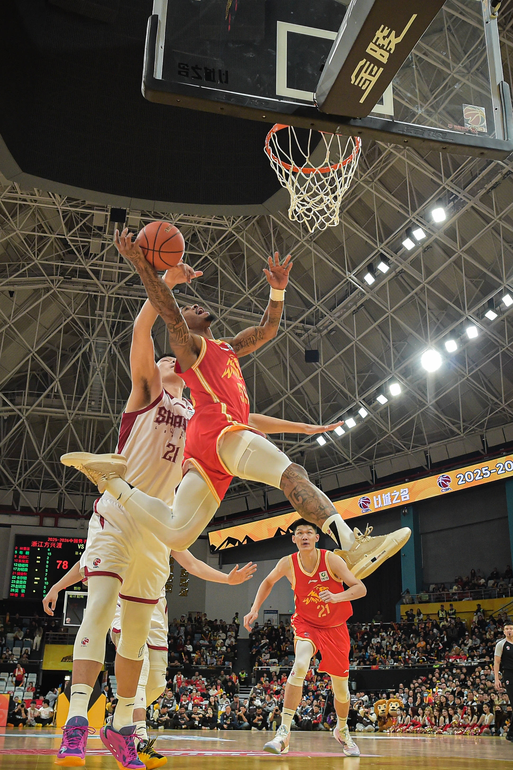 一场备受期待的篮球比赛将会在近期激烈上演出英语 一场备受期待的篮球比赛将会在近期激烈上演出英语